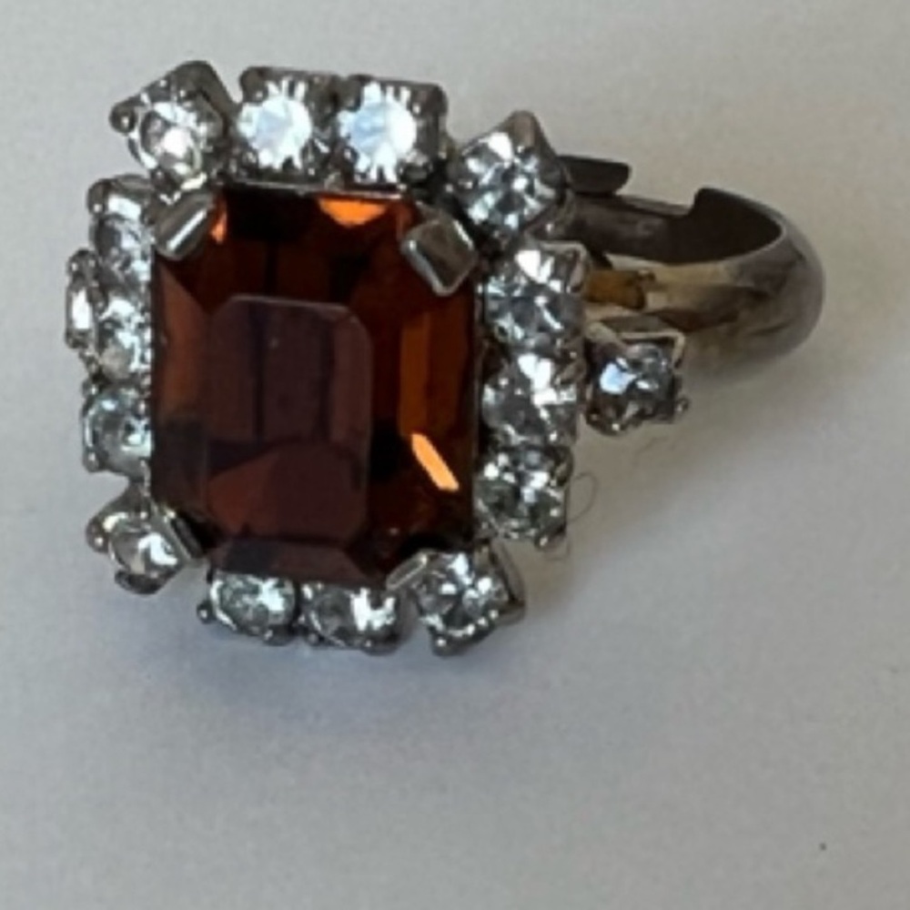 Adjustable vintage cocktail ring dark brown rhinestone with halo